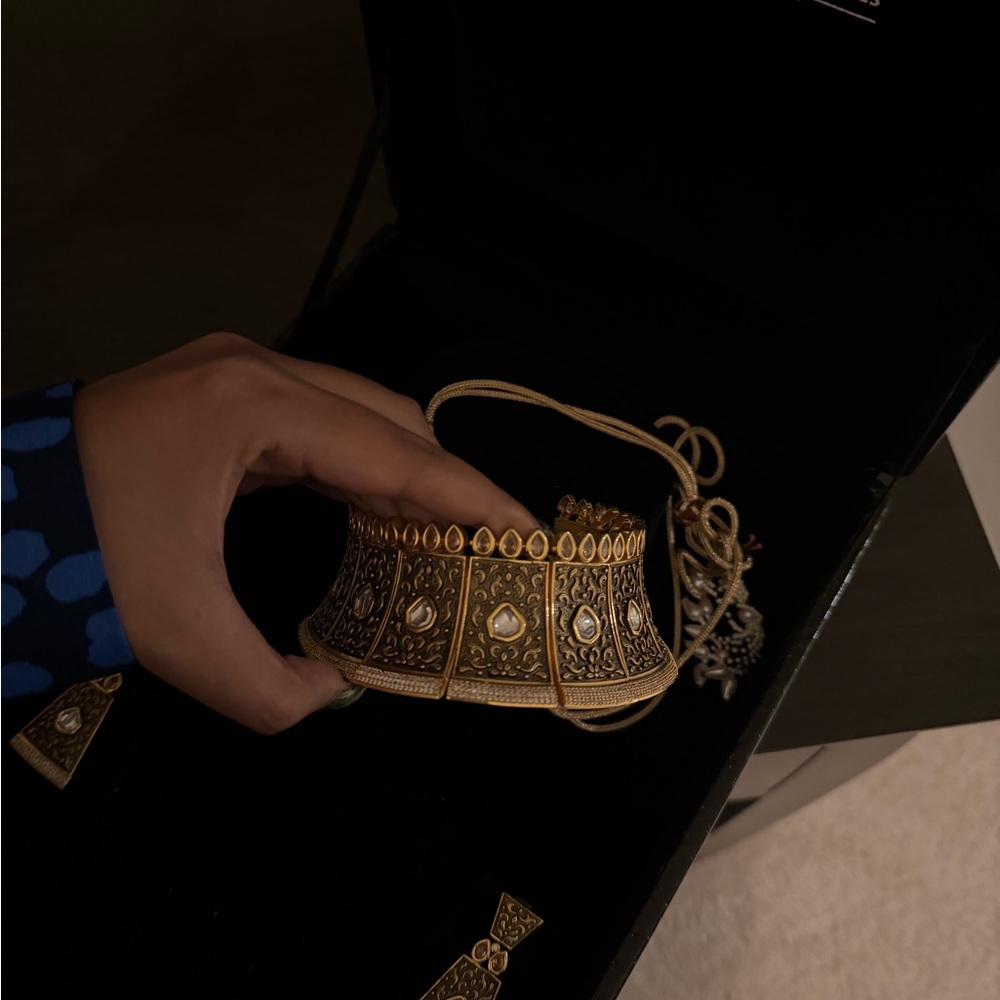 Indian Jewelry Set - Picture 2 of 5